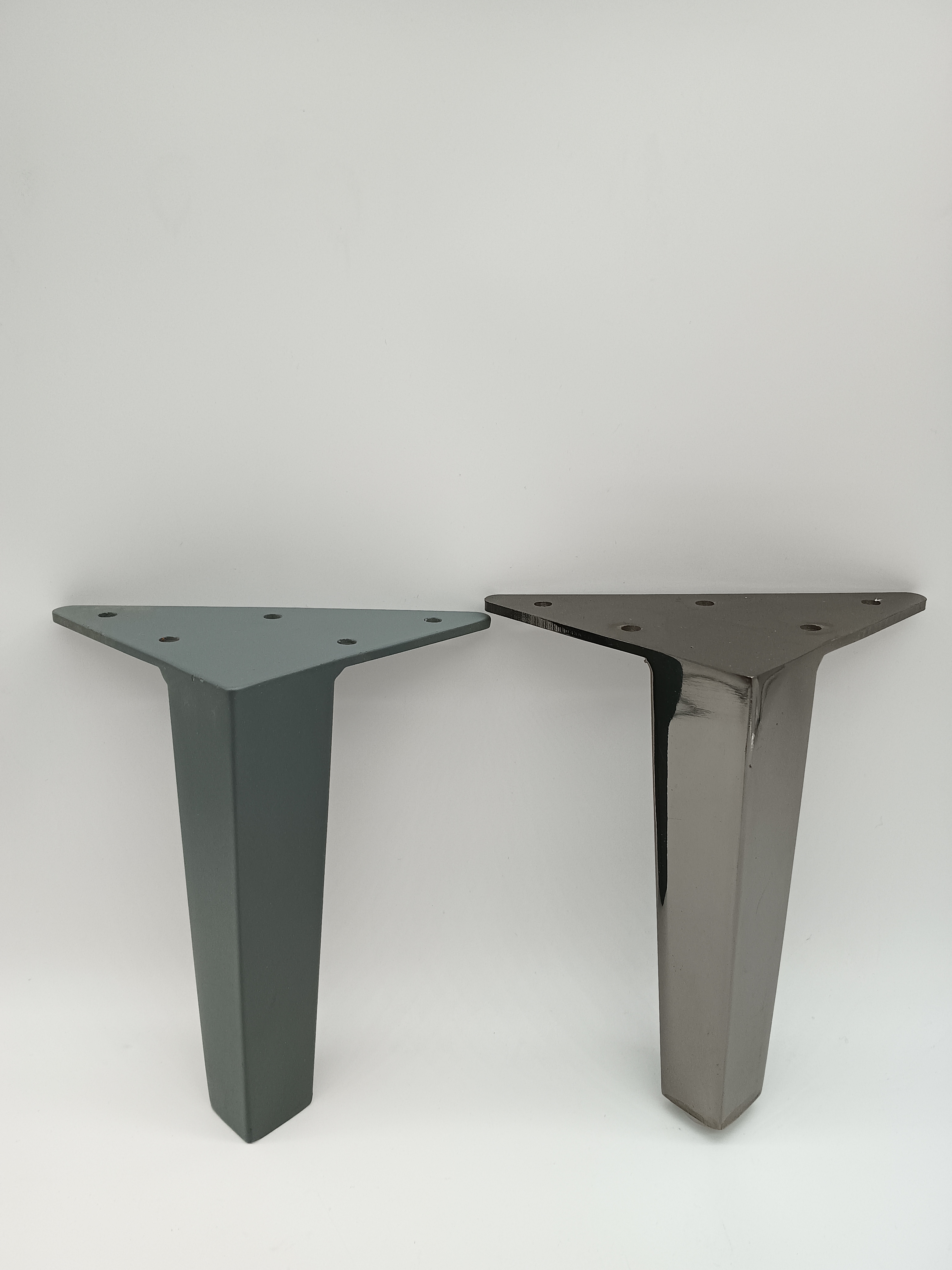Patas de sofá cama de bronce modernas de 155 mm con patas de sofá de la industria Foshan