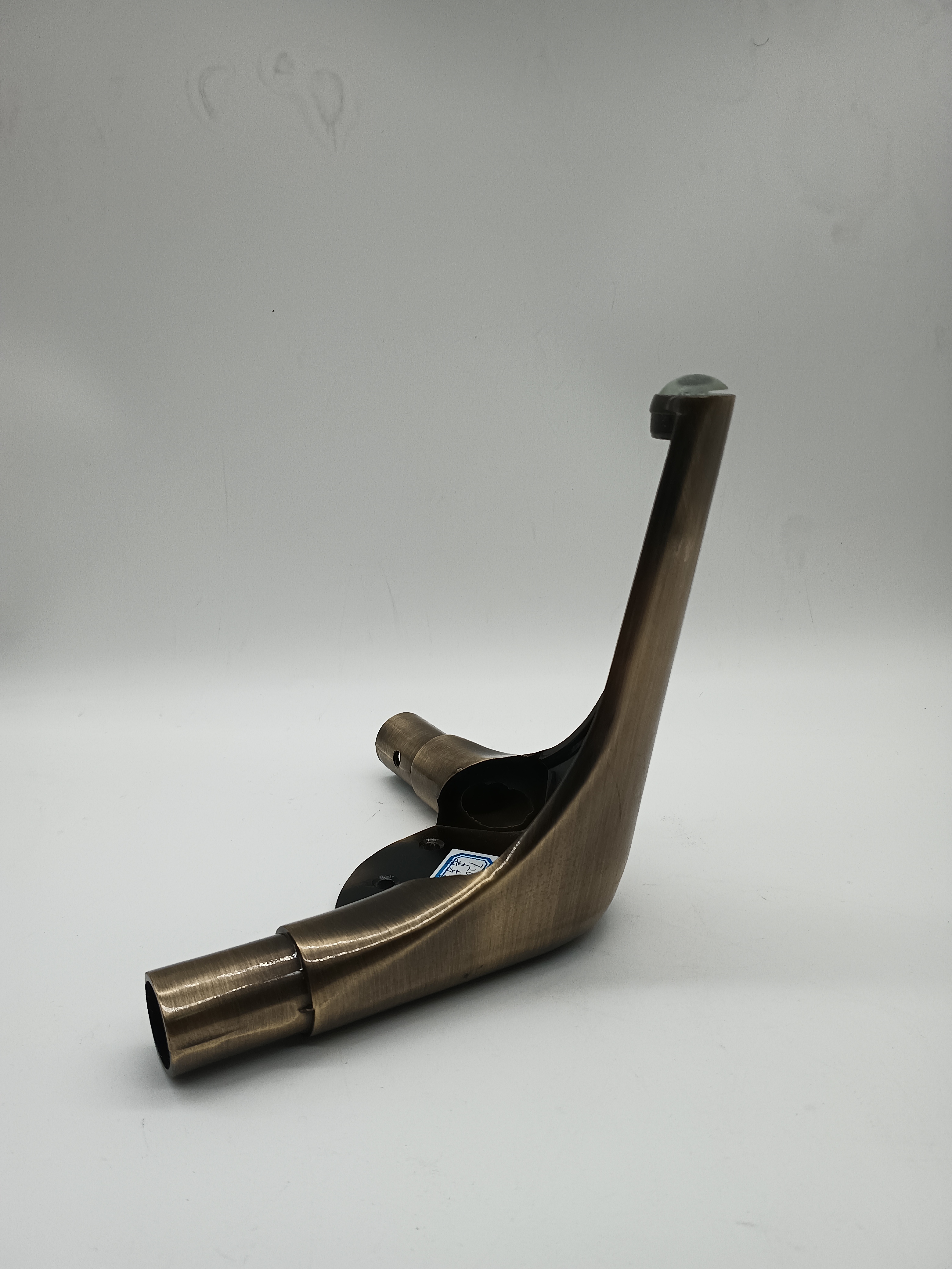 Accesorios de ferretería para muebles, patas de sofá de aleación de Zinc pulido con revestimiento de Metal, patas de cama, patas de silla, patas de mesa de centro 
