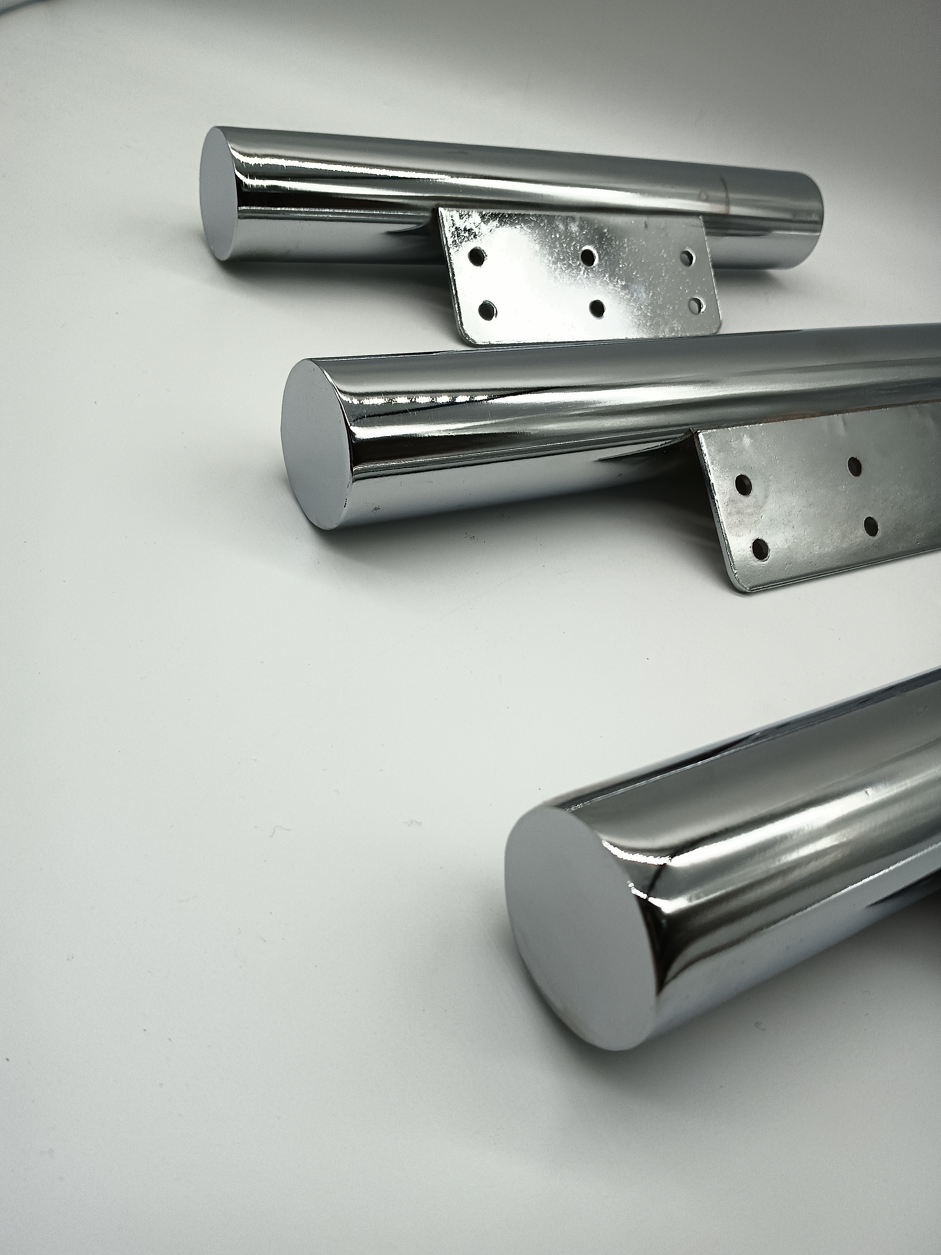 Pies de soporte de hierro, patas cromadas para muebles, patas de sofá modernas de metal a bajo precio de fábrica