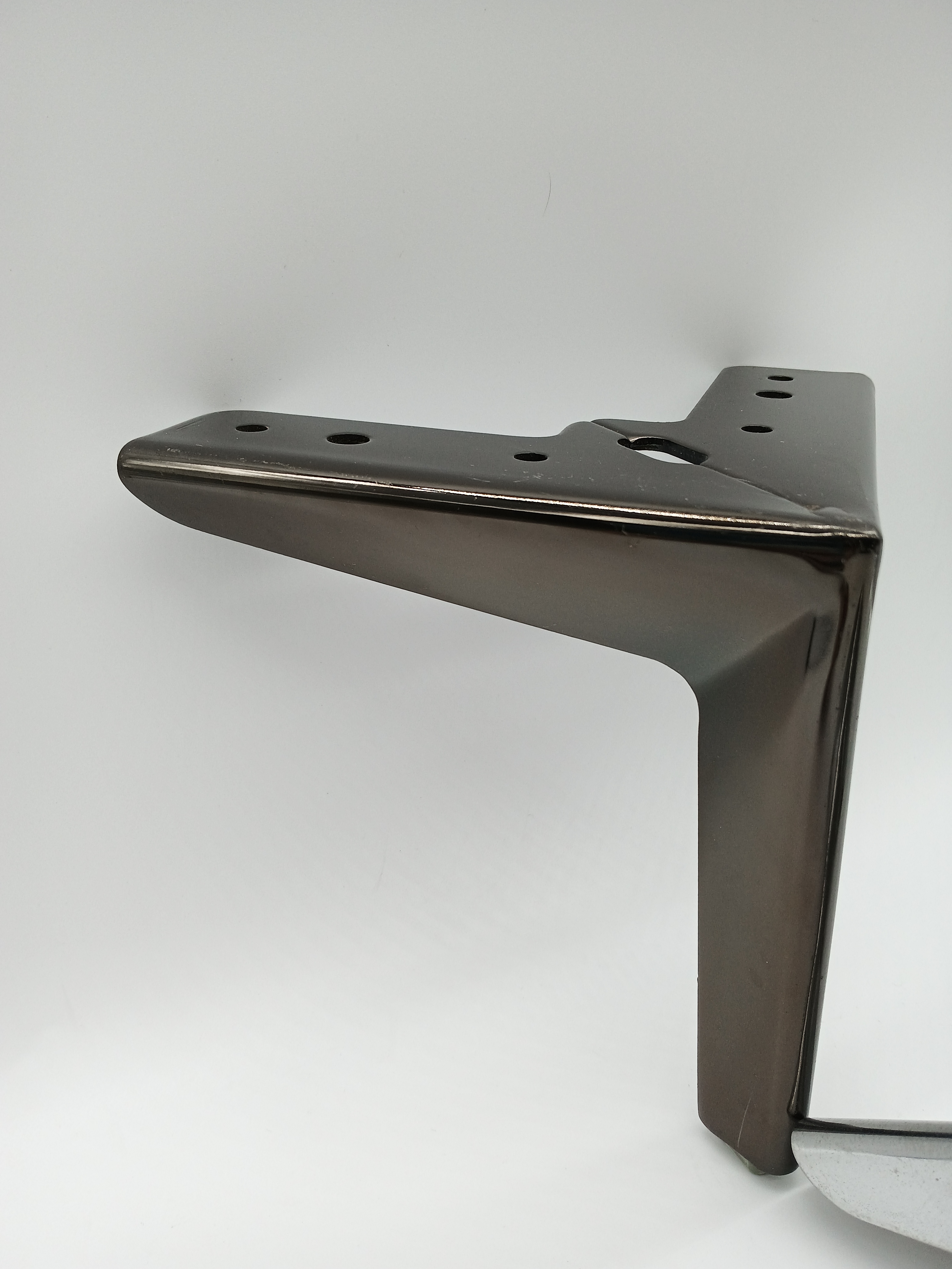 Patas de sofá modernas de accesorios de hardware de metal de la industria de fábrica de Foshan