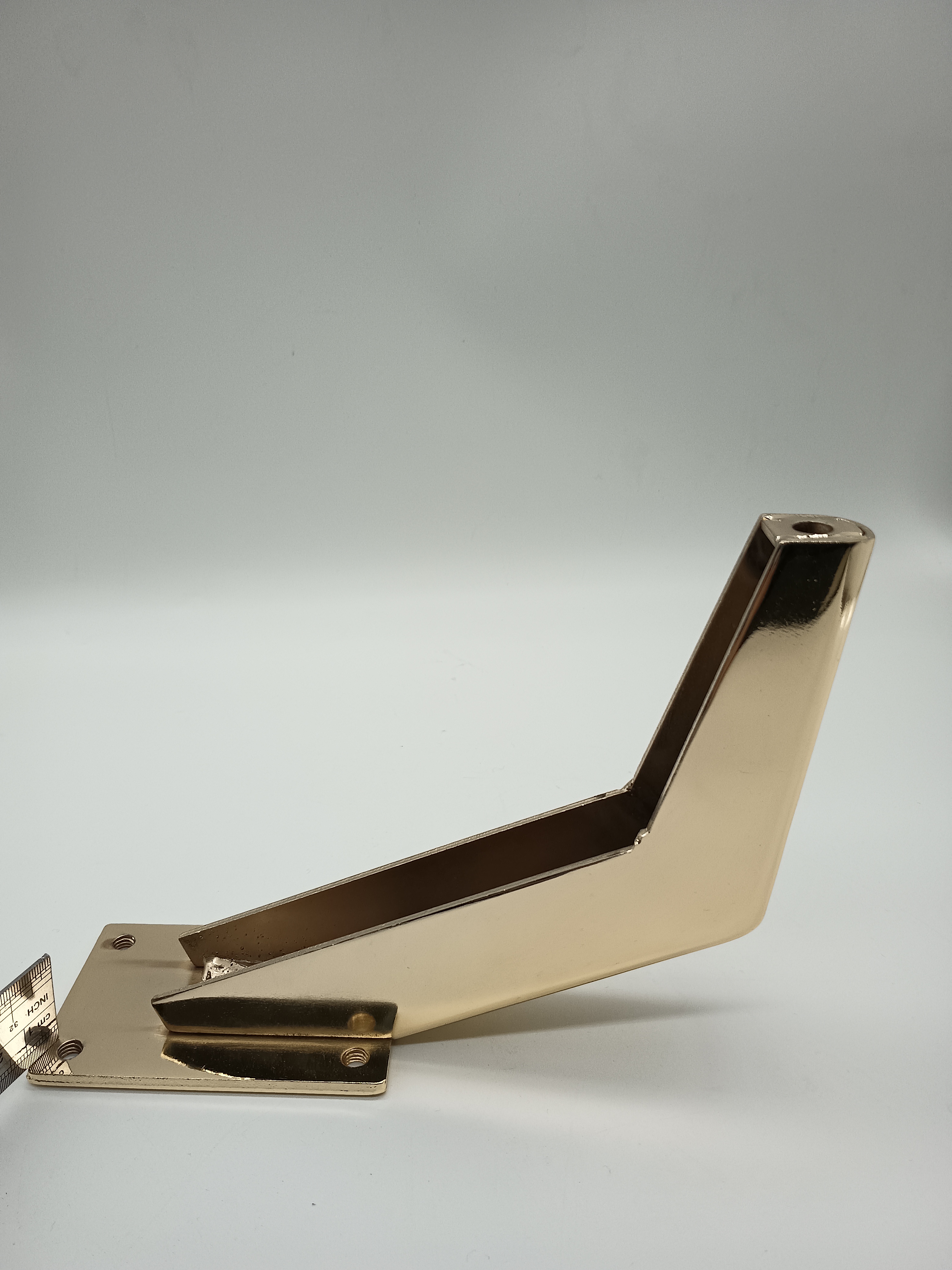  Accesorios de sofá dorados de estilo caliente, piezas de muebles de metal, patas de silla de sofá en ángulo